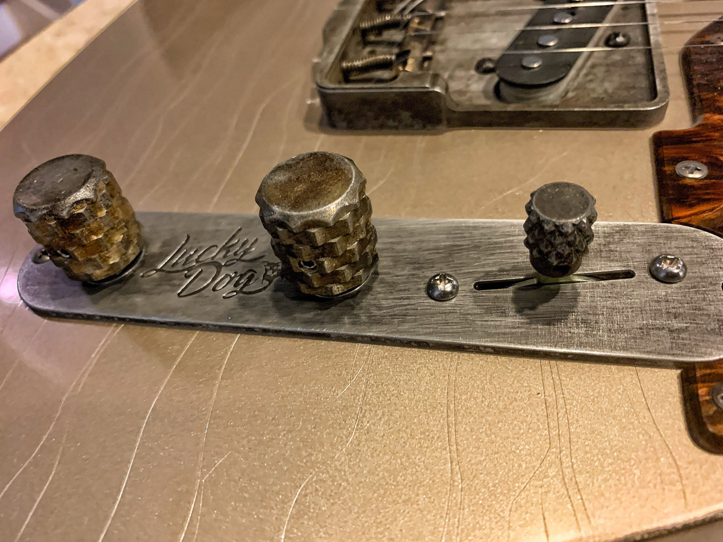 Lucky Dog Dragon-Back Switch Tips - Most aggressive knurled tele / guitar switch on the market! Aged, blackened and brass.