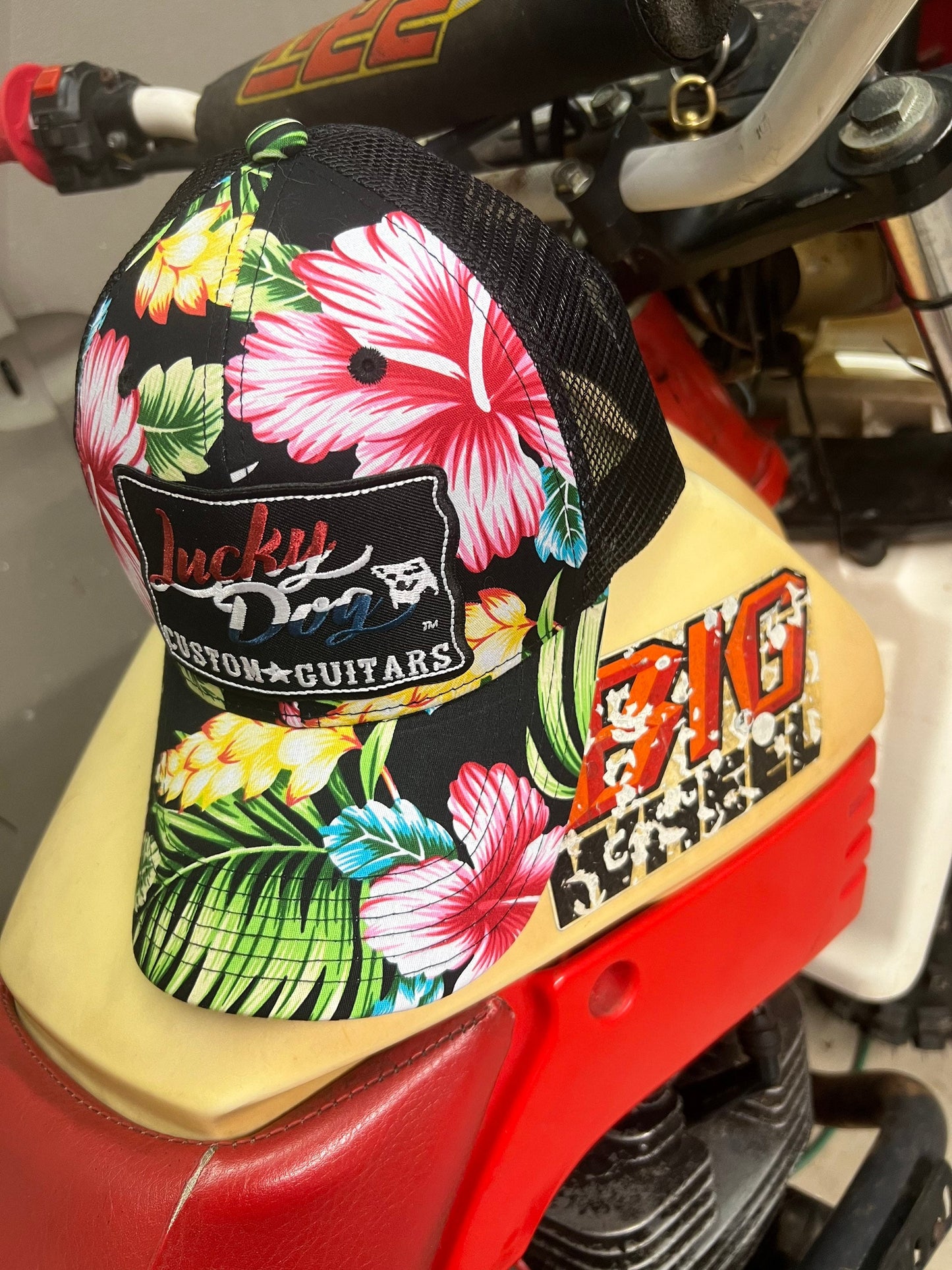 Lucky Dog Guitars black high-wy-ya Deluxe Trucker Mesh Ball Cap Hat - Regular size USA old school vintage guitar truck Hawaiian Hawaii print