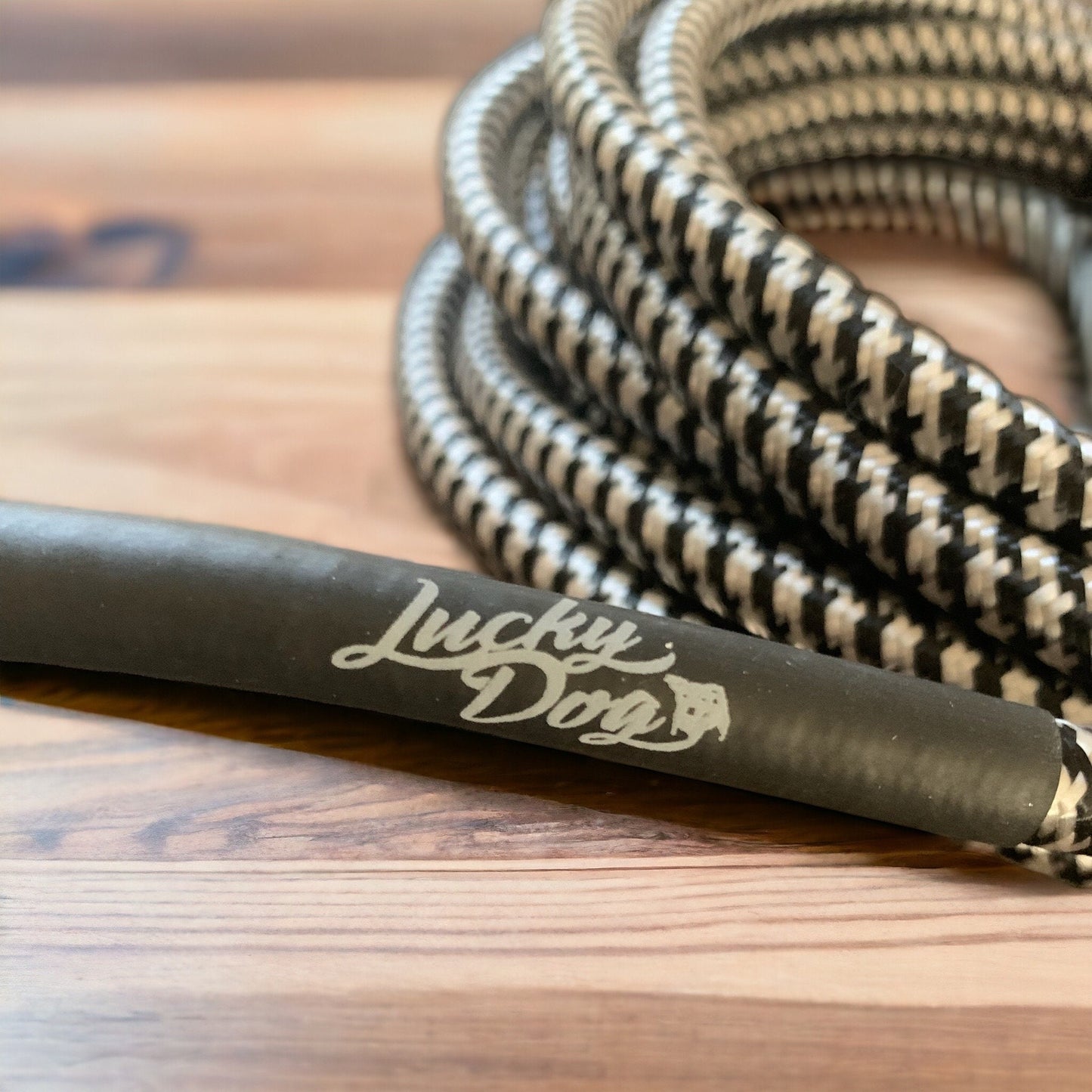 USA MADE 18ft Lucky Dog black/white "Dog Leash" guitar cable Fat oversized shielded cable rejects noise Improved Tone and Signal Strength